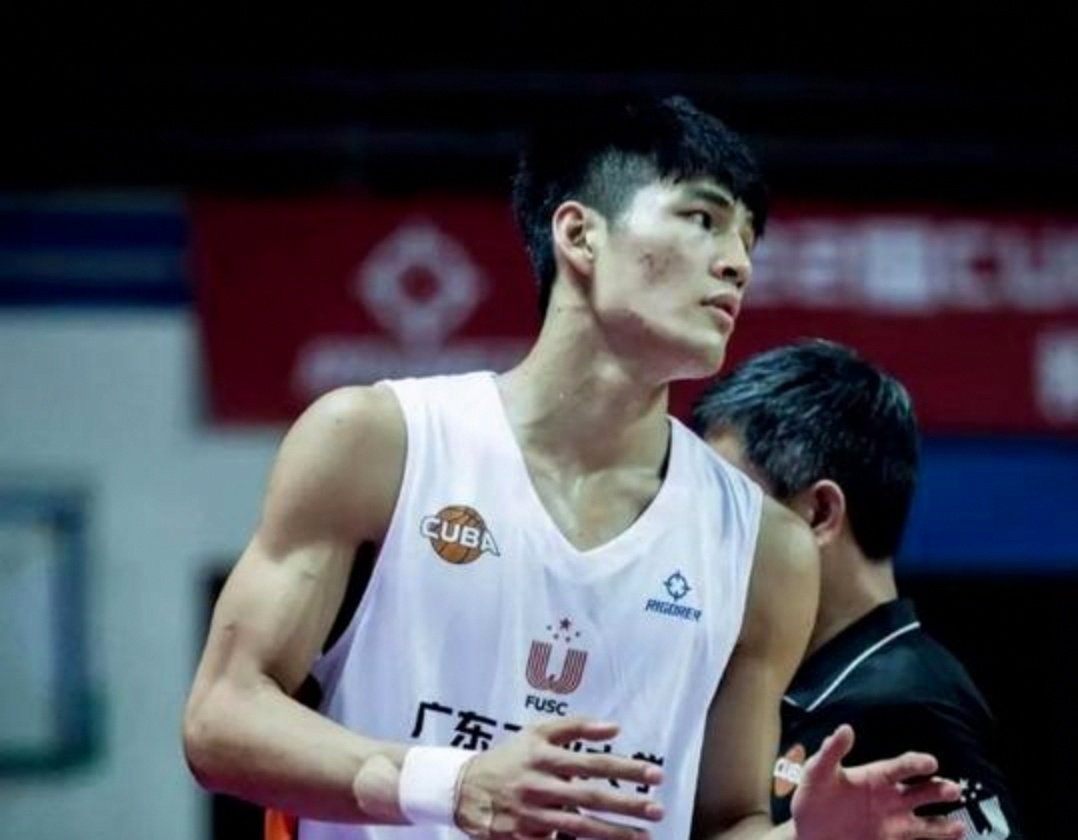 开云下载-包含赛后突围战来临,广州队围绕NBA常规赛强势反弹,底气十足,资深球员宣示担当的词条