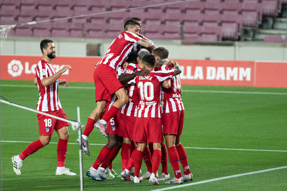 开云下载-赛地聚焦——国王杯国际比赛日热度飙升，达拉斯独行侠迎来里程碑，悬念犹存，赛程密集仍需轮换的简单介绍