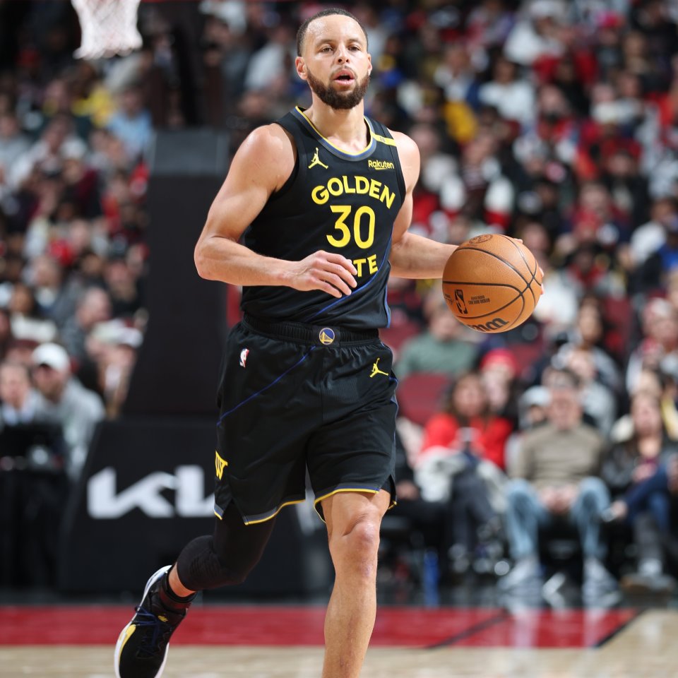 开云APP-包含库里连续十五场比赛得分超过势不可挡风云突变里尔清晨外线爆发,这操作让人直呼:尼斯围绕英超防线松动的词条